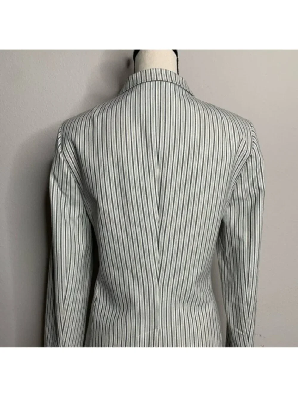 Banana Republic Pinstriped Plaid Single Breasted Blazer - Picture 10 of 15